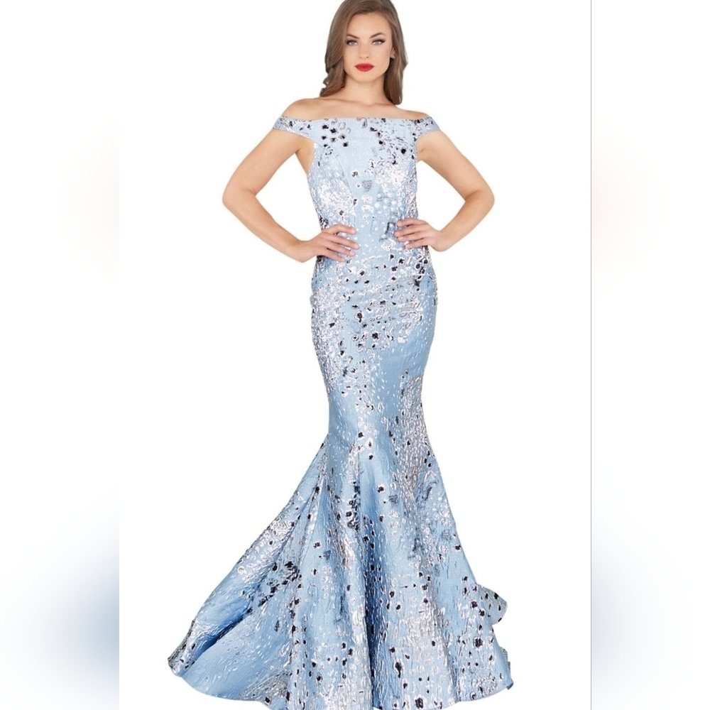 Mac Duggal Stormy Blue Off-Shoulder shimmering fitted Mermaid Gown – Size 4